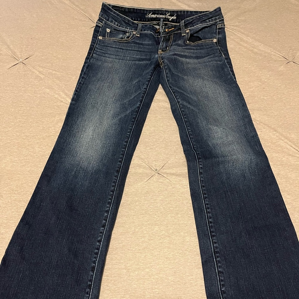 American Eagle Favorite Boyfriend jeans size 6